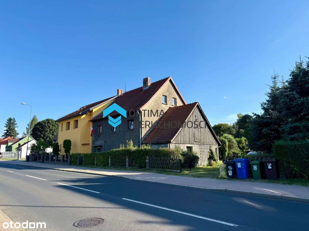 Dom z potencjałem w spokojnej dzielnicy-0