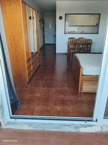 Aluguer de longa duração-T0 espaçoso Albufeira - Grande imagem: 4/10