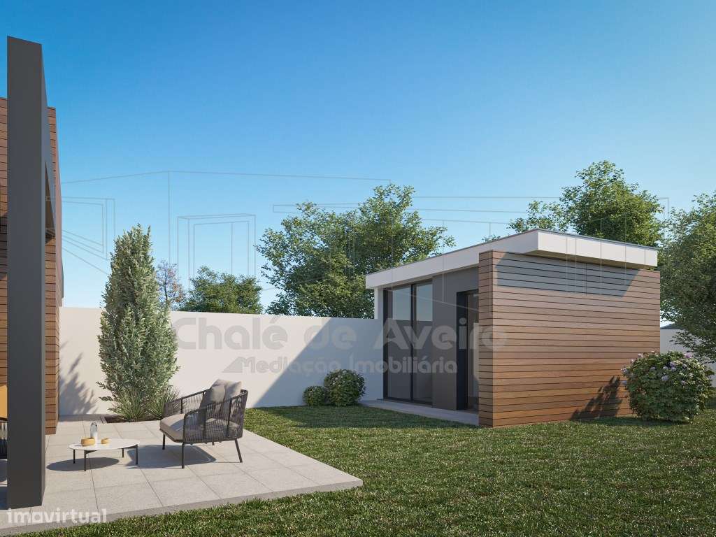 Moradia Geminada T3 com Anexos e Jardim -Aradas-5