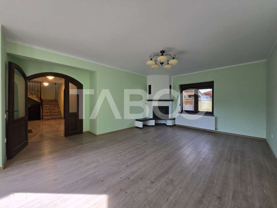 Casa noua de inchiriat 5 camere 200mp si Garaj zona Tineretului Sibiu - Imagine principală: 2/19