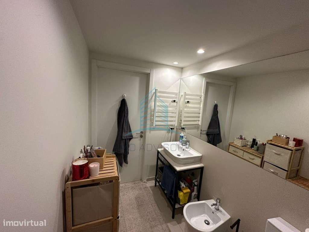 Arrenda se T2 com varanda ( SEM MOBILIA ) - Grande imagem: 5/22