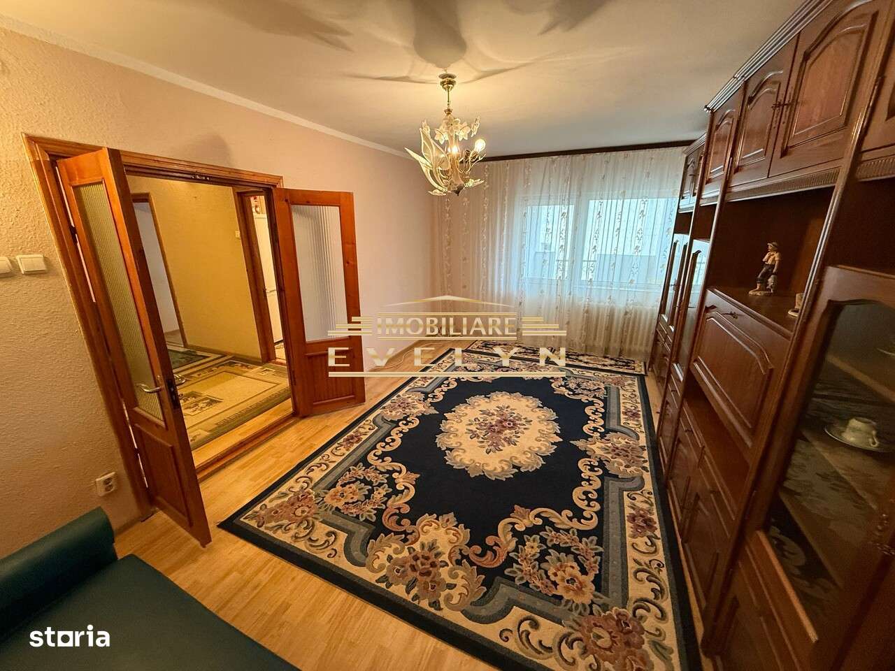 De închiriat – Apartament 3 camere - Zona Piata Mare - Imagine principală: 4/8
