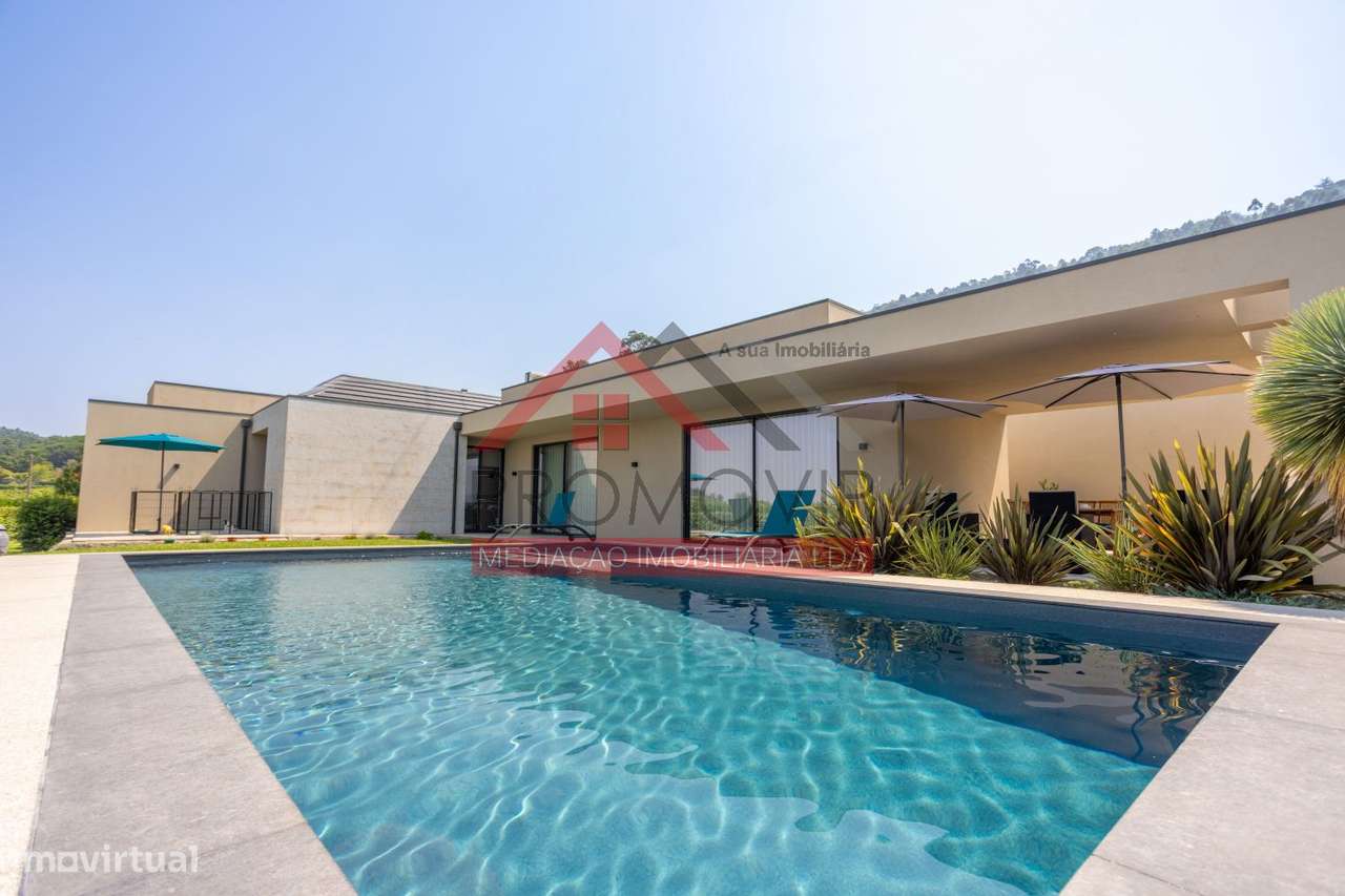 Moradia Térrea T3+1 S. Miguel do Couto Santo Tirso-14