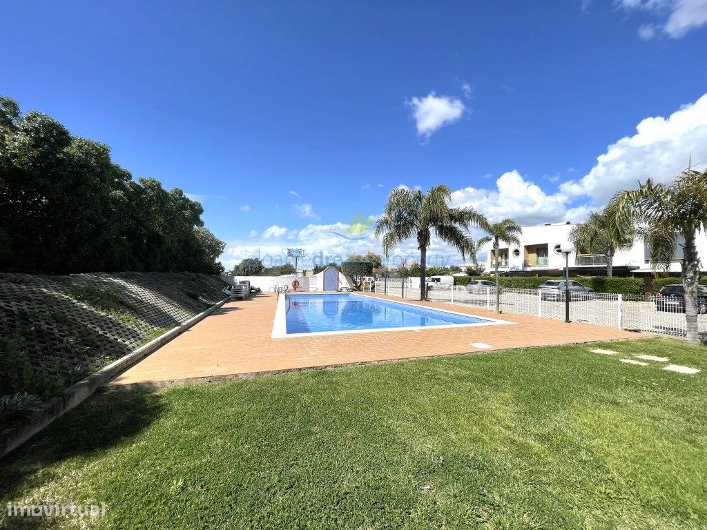 Moradia V2+1 com piscina | Albufeira