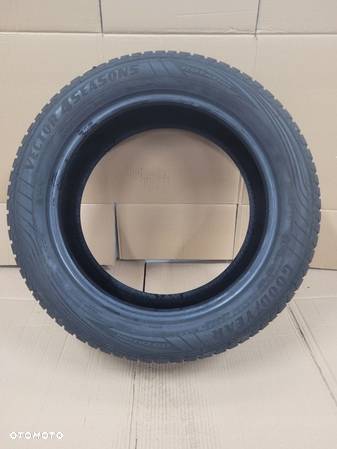 Goodyear Vector 4Seasons G2 215/55R17 94V 2023rok - 3