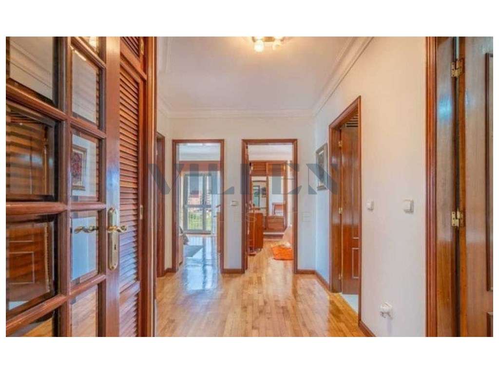 Apartamento T3 a 200m da Praia das Caxinas-4