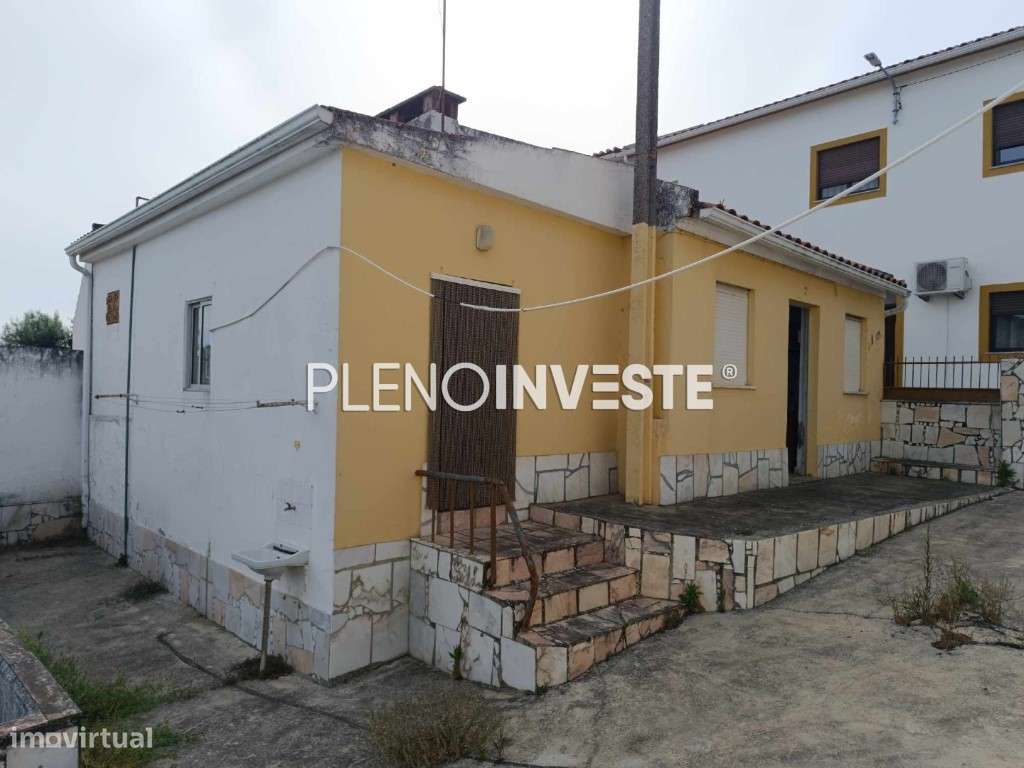 Moradia com garagem e terreno em Vale de Açor-33