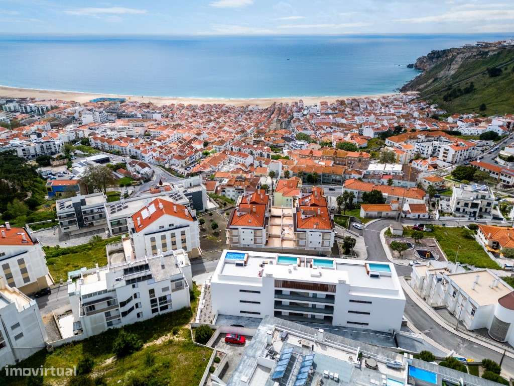 Apartamento T2 na Nazaré - Vista Mar com piscina e garagem-12