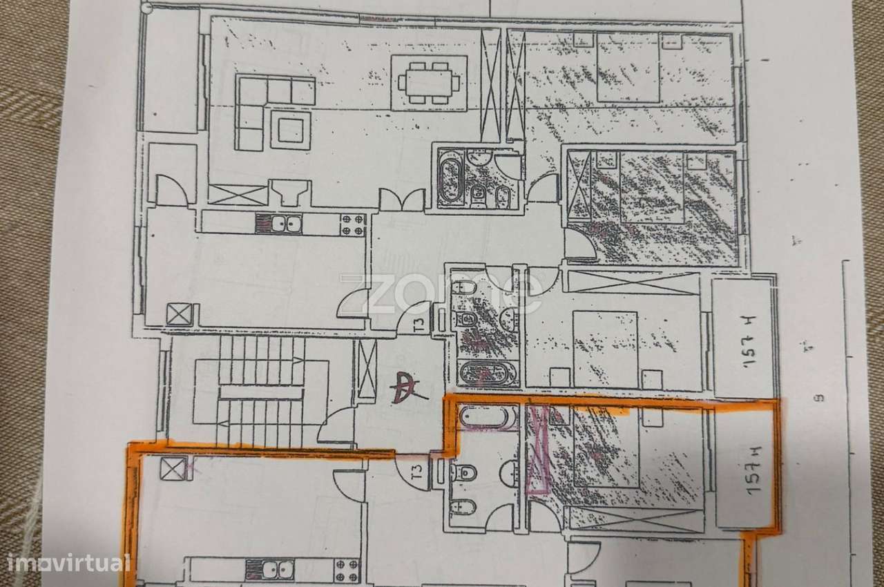 Apartamento T3 Duplex com 136 m2-23