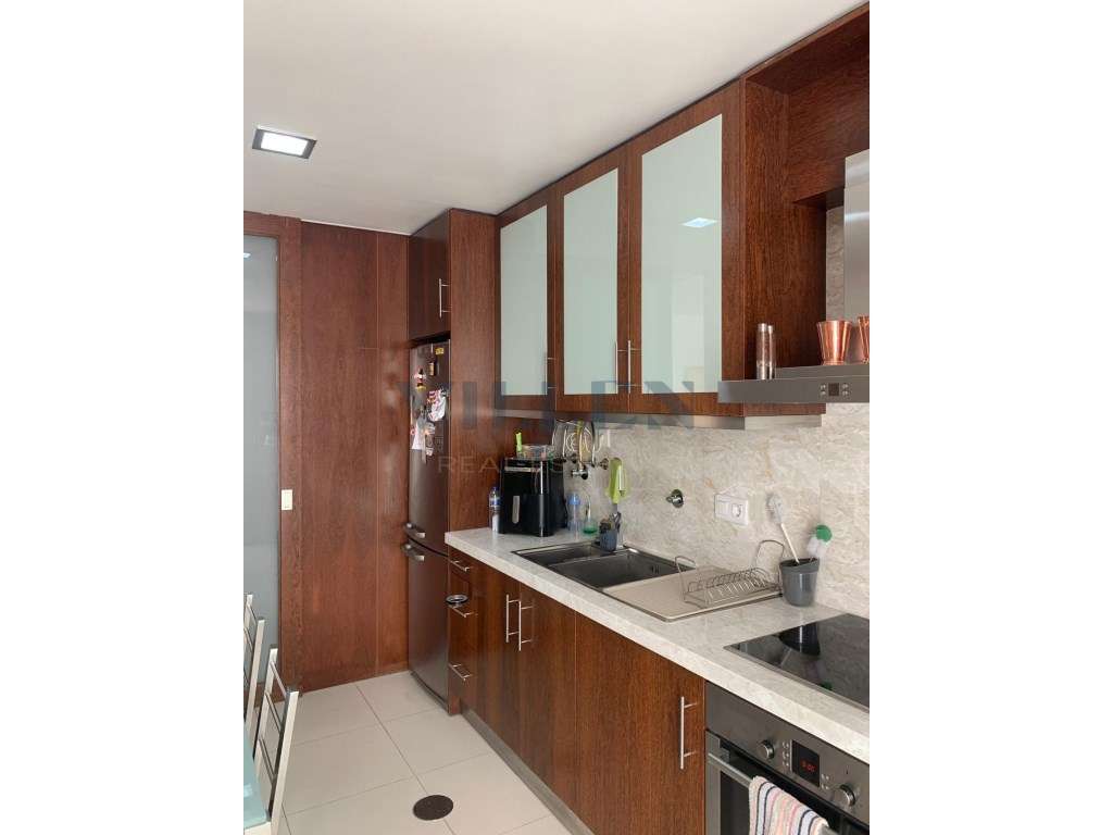 Apartamento T2 Mobilado na Póvoa de Varzim - Como Novo, com Garagem... - Grande imagem: 3/22