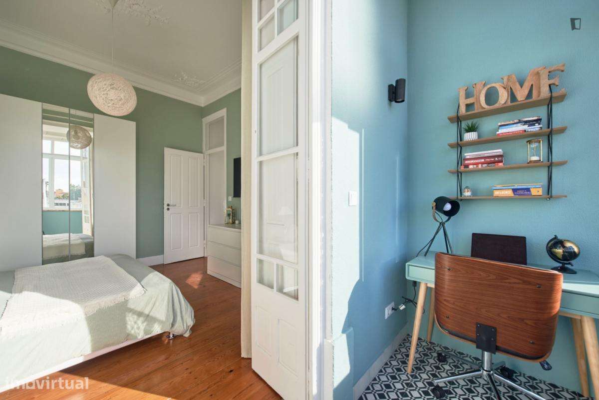 Quarto - localizado em Alcântara Lisbon - Grande imagem: 4/18