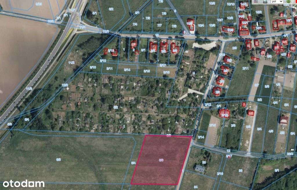 Grunt w okolicach lotniska - Pełny obrazek: 5/5