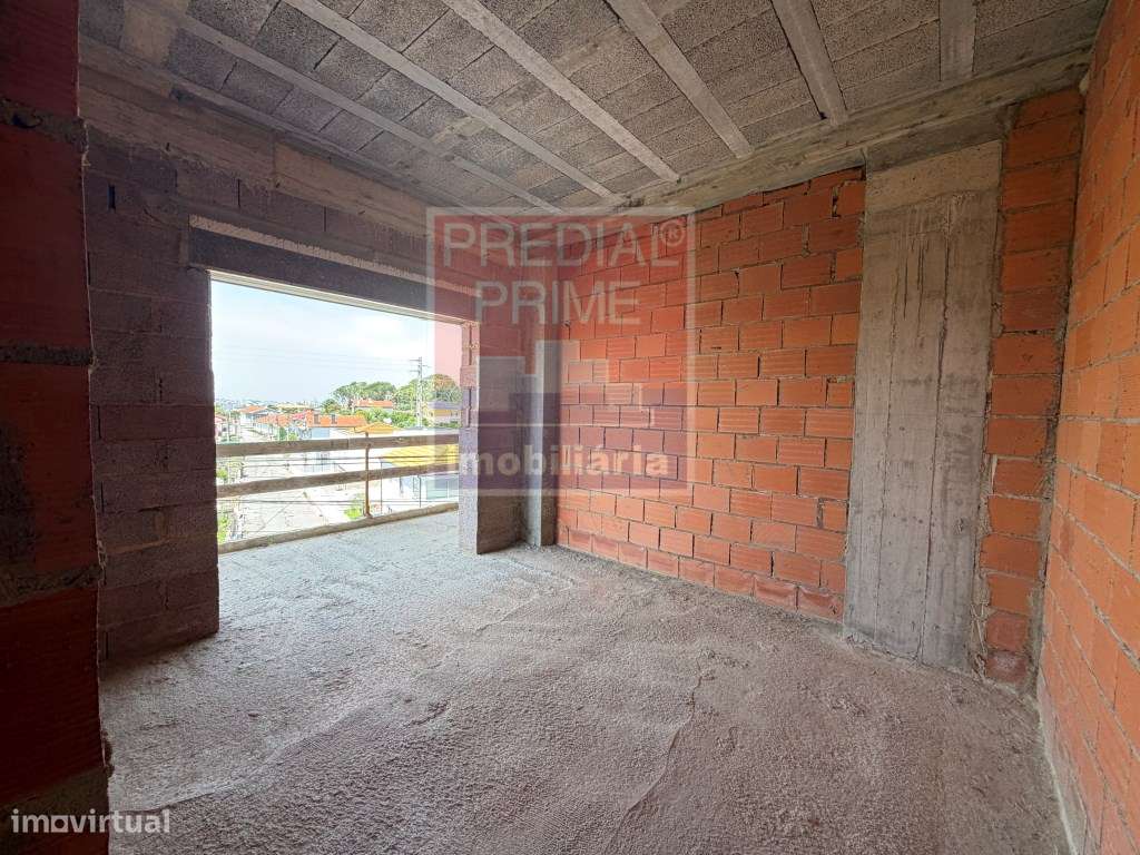 APARTAMENTO T3 COM VARANDAS EM NOGUEIRA DO CRAVO-3