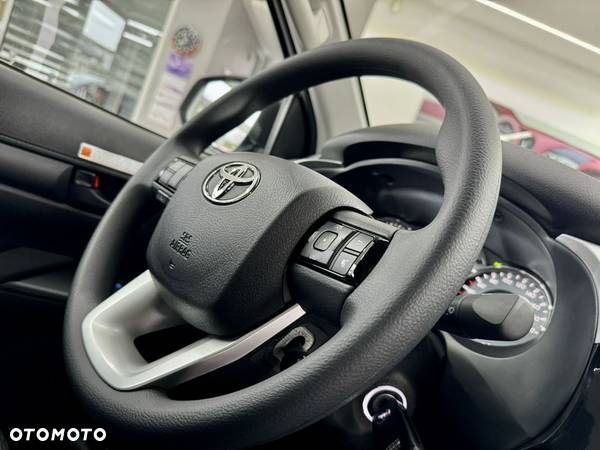 Toyota Hilux 2.4 D-4D Extra Cab DLX 4x4 - 14