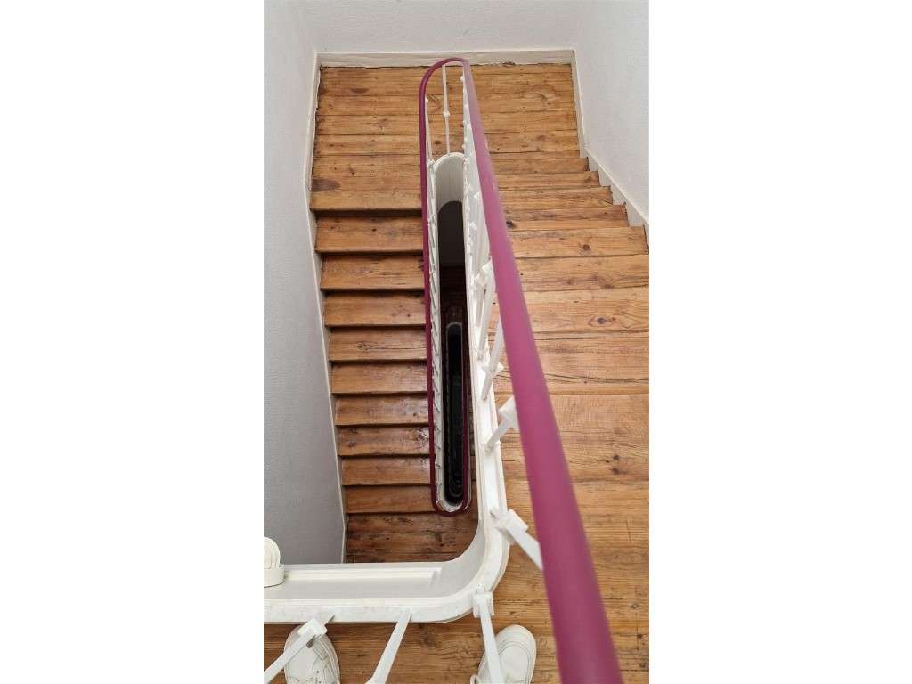 Prédio, Lisboa, Alto Sto Amaro - Grande imagem: 5/13