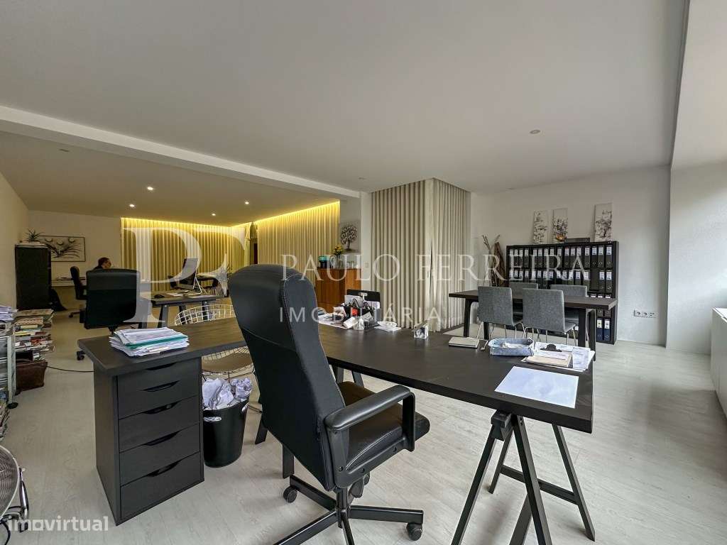 Escritório no centro de Famalicão - Grande imagem: 5/9