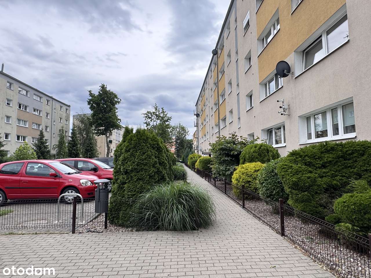 Ustawne, dwustronne, niezależny układ, duże możliwość aranżacji.-10