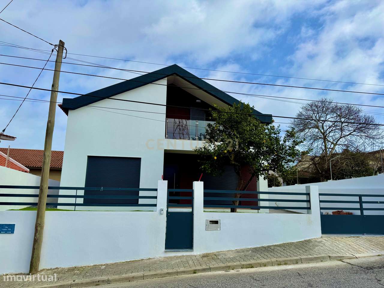 Moradia Isolada T4 em Corroios, Seixal - Oportunidade Única! - Grande imagem: 2/28