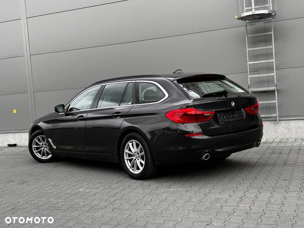 BMW Seria 5 518d Business Edition sport - 17