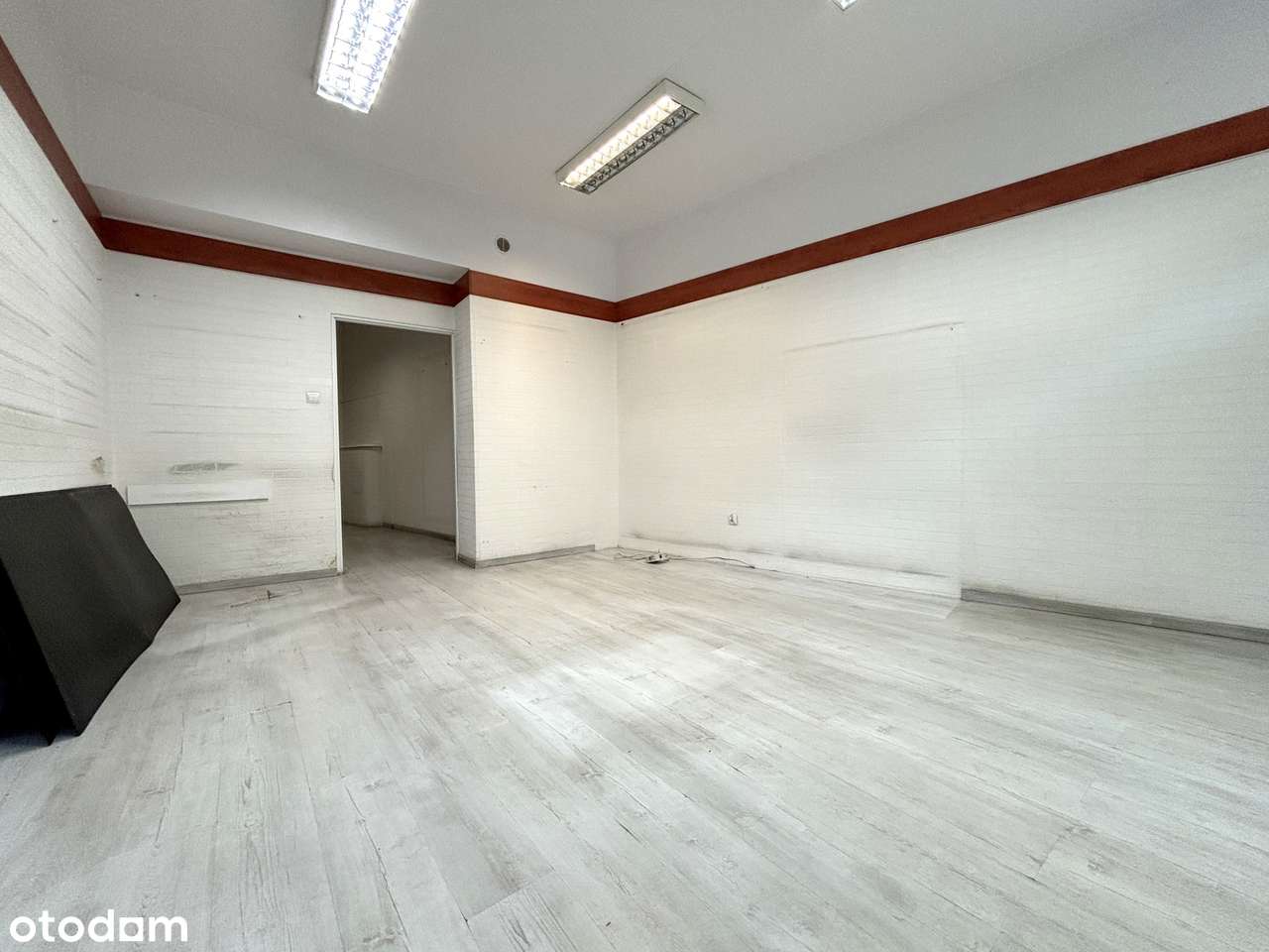 Lokal na parterze przy ul. św. Ducha w Strzelnie - Pełny obrazek: 5/9