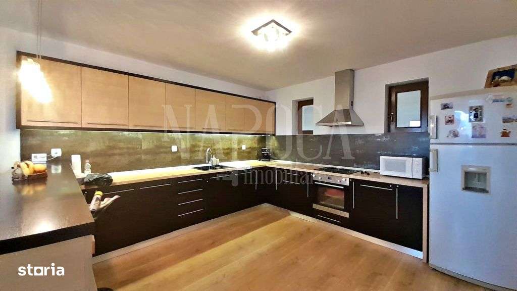 Casa 5 camere de vanzare in Floresti - Imagine principală: 1/10