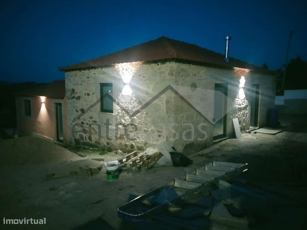 Moradia T3 em Pedra com Piscina | Candemil, Vila Nova de Cerveira-19