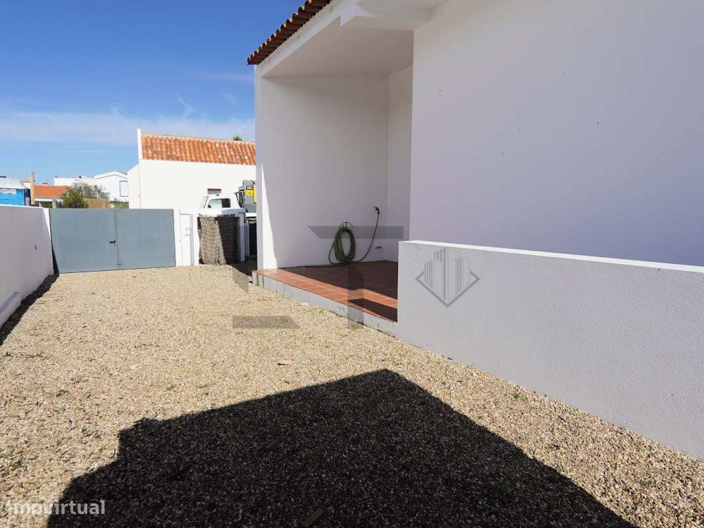 Moradia V4 com Piscina para Venda na Comporta-13