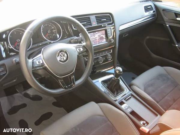 Volkswagen Golf 1.6 TDI BMT Highline - 11