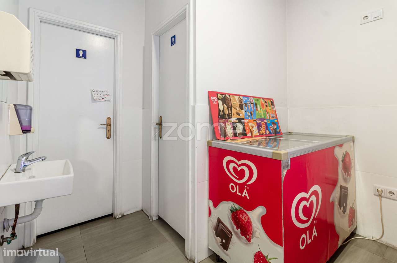 Confeitaria com Fabrico Próprio, em Rio Tinto-5