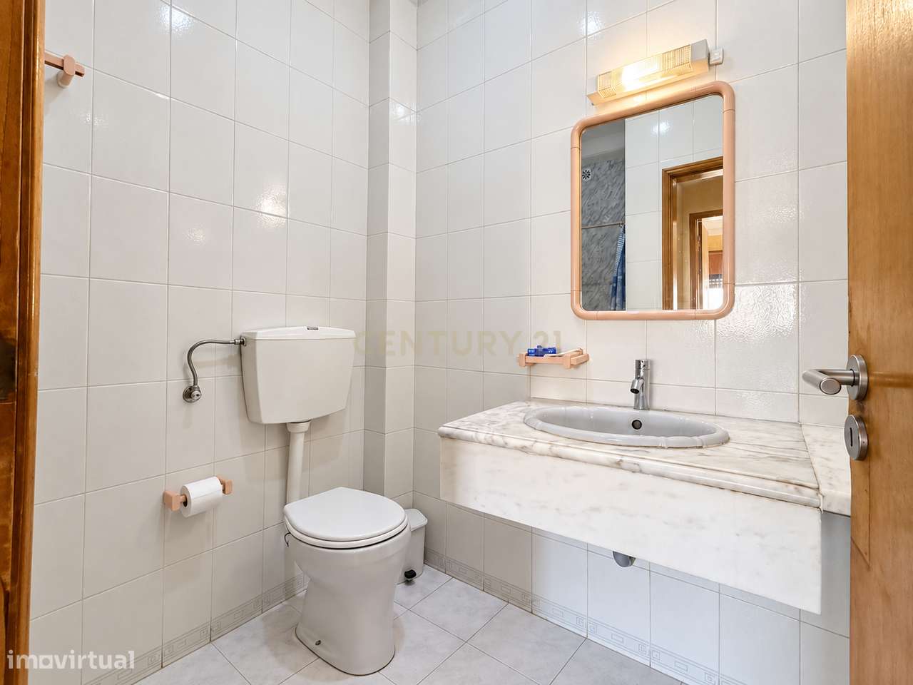 Apartamento T2 com Piscina, Elevador e Varanda Virada a Sul | Albufeir-19