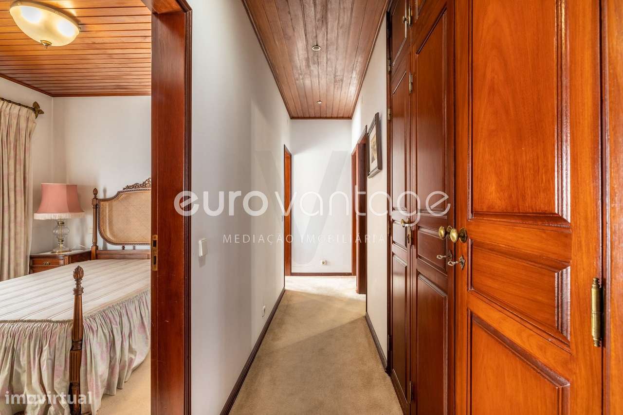 MORADIA T8 NO CENTRO DE LEIRIA-31