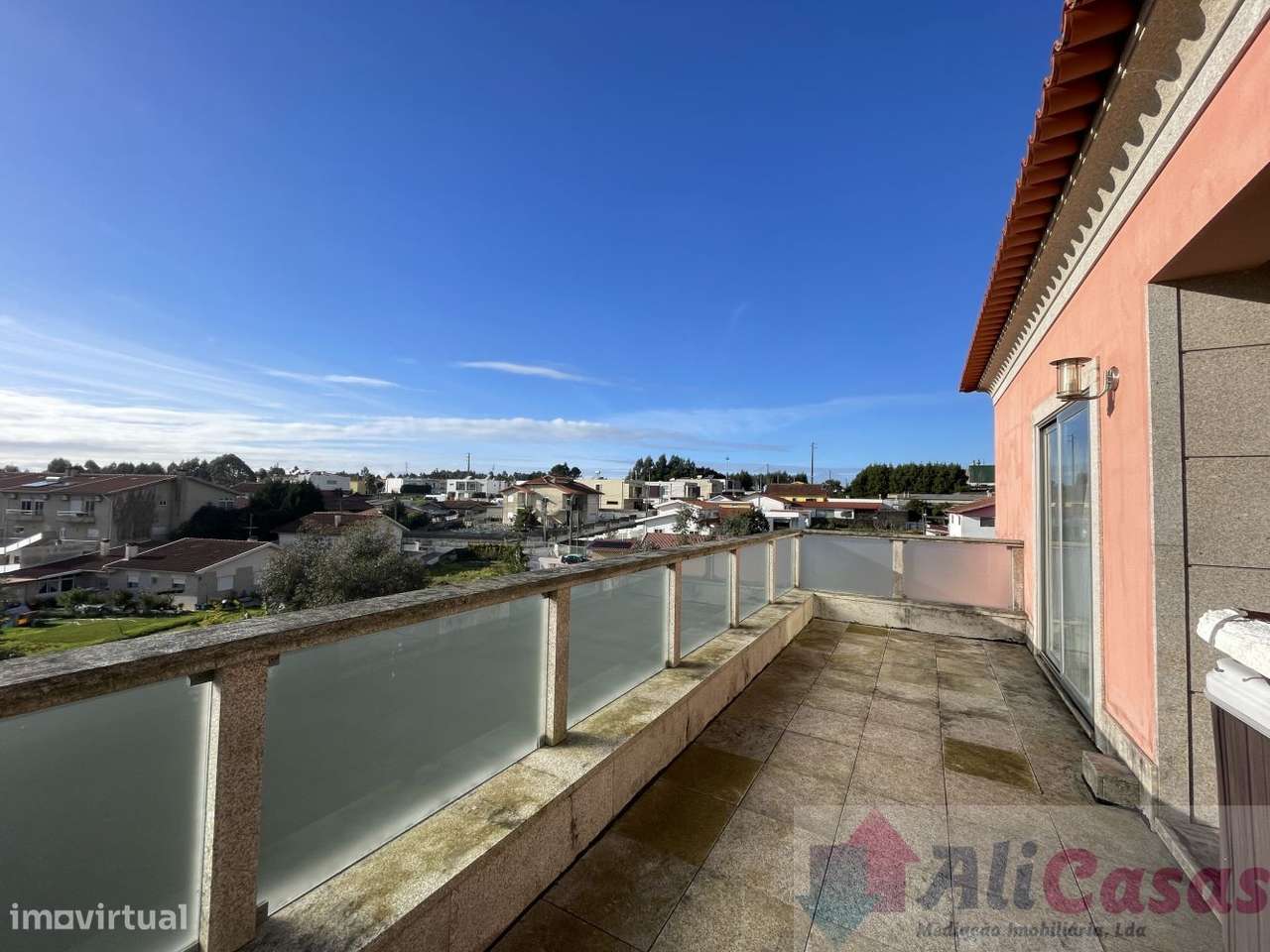 Fantástica Vivenda C/-30