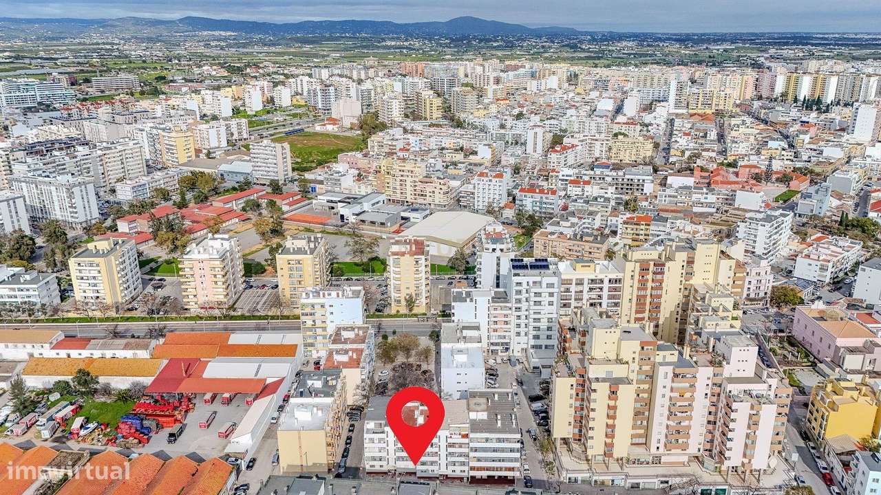 *Oportunidade: Apartamento T2 Remodelado na Baixa de Faro!*-1