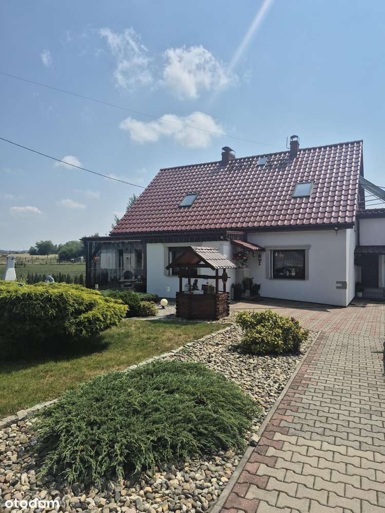 SIERAKOWICE Dom pod lasem po kapitalnym remoncie