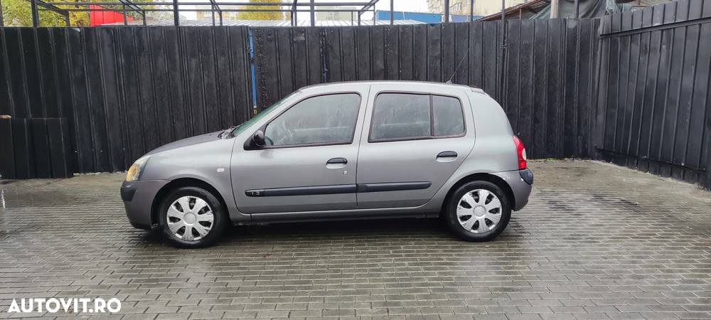 Renault Clio 1.2 Campus Authentique - 1