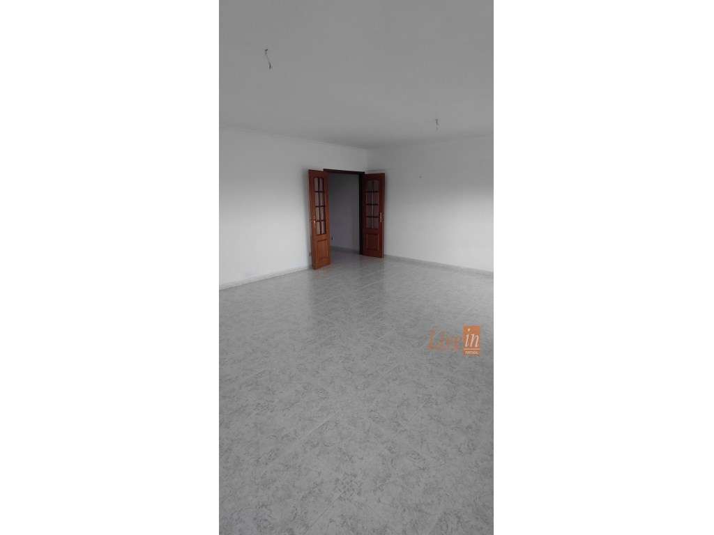 Apartamento T3 no Carregado - Grande imagem: 5/14