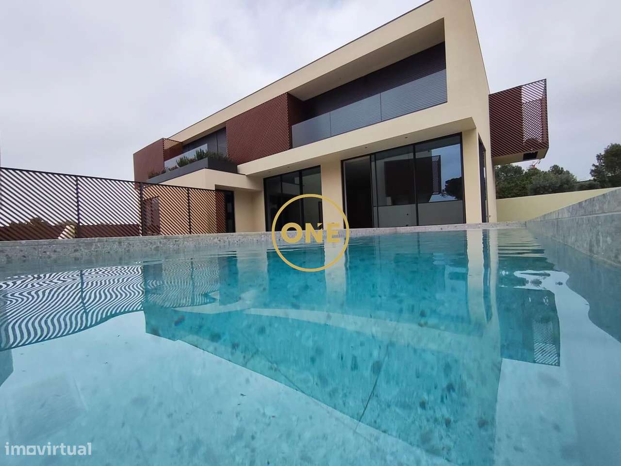 Moradia T5 com piscina, contemporânea e sofisticada em Cascais - Birre - Grande imagem: 3/36