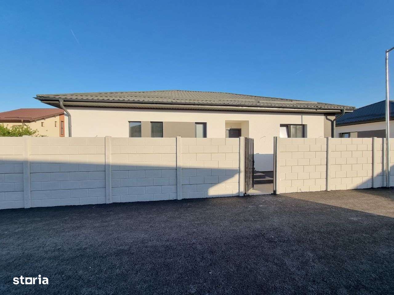 Casa 4 camere/ încălzire în pardoseală /Teren 380 mp. Bragadiru Ilfov - Imagine principală: 3/16