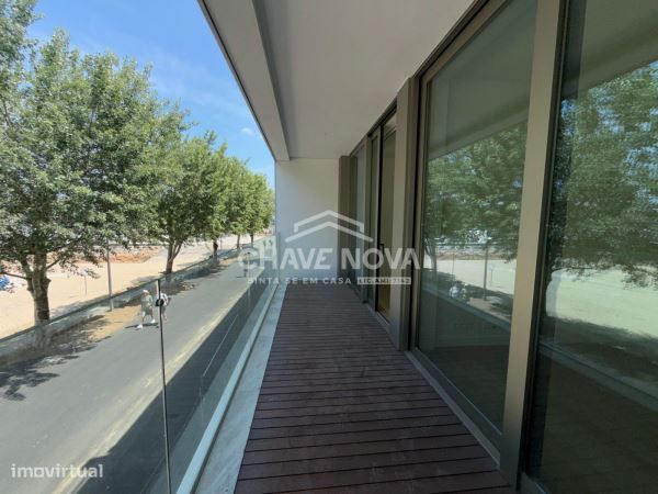 T1 Novo c/ Lugar de Garagem e Arrumo em Canidelo-12