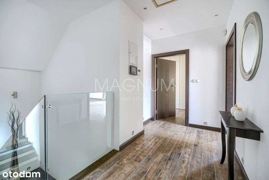 Piękny dom wolnostojący w przyjaznym otoczeniu-7