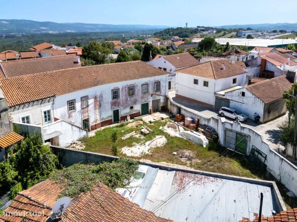 Moradia de Luxo com jardim no centro histórico de Aljubarrota, Alco...-27