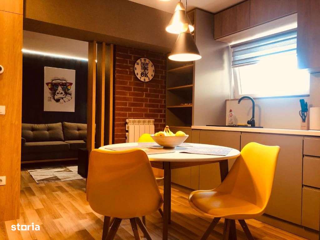 Garsoniera de inchiriat Piata Unirii - Imagine principală: 4/8