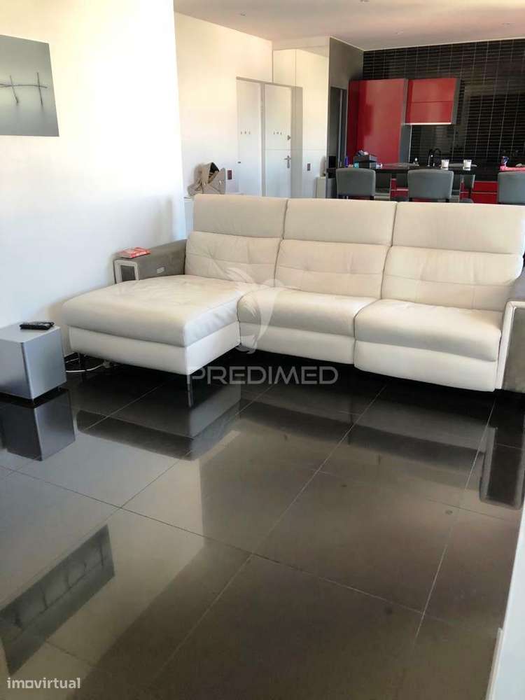 Este apartamento T2 foi remodelado e oferece uma vista deslumbrante... - Grande imagem: 3/11