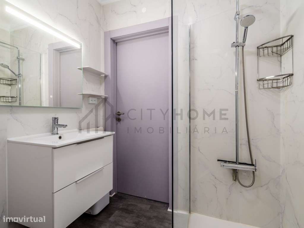 Apartamento T3 Duplex Renovado com Vista Mar-26