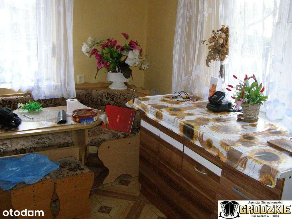 Niewielki dla emeryta lub rodziny-9