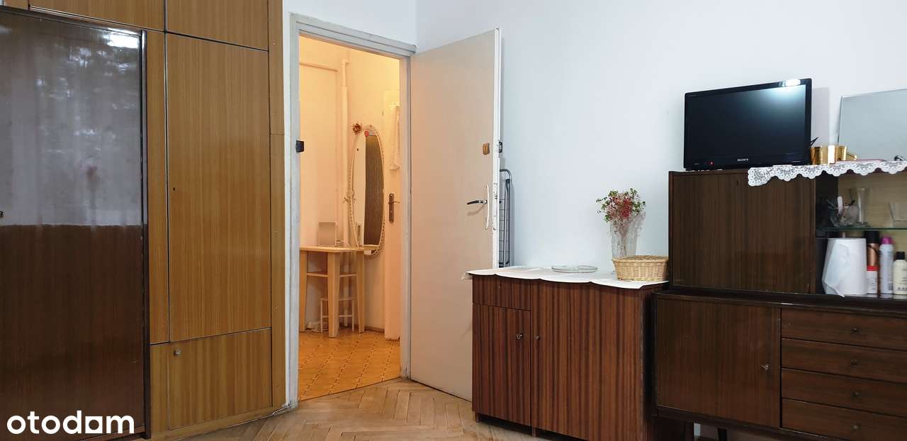 STARE BIELANY!.Kameralny budynek otoczony zielenią,ciche. Piwnica 6,75-4