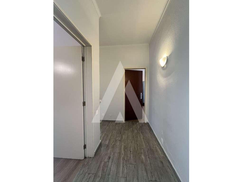 Moradia T4 com quintal e garagem em Arraiolos-8