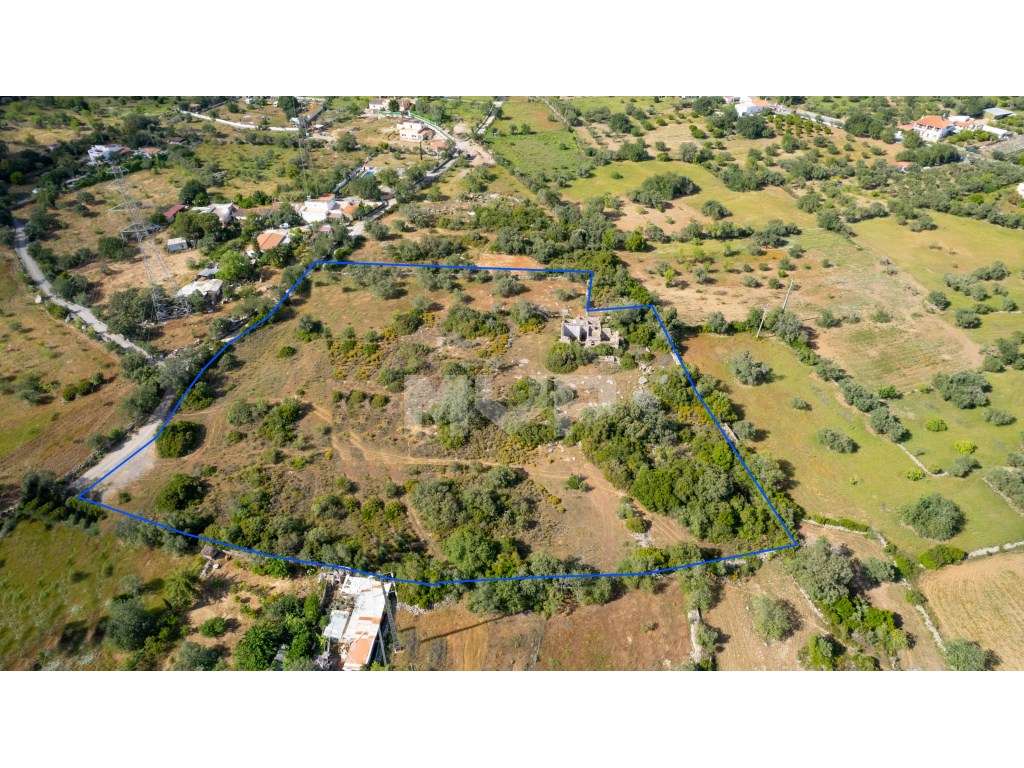 Terreno misto com ruina em São Brás de Alportel-12