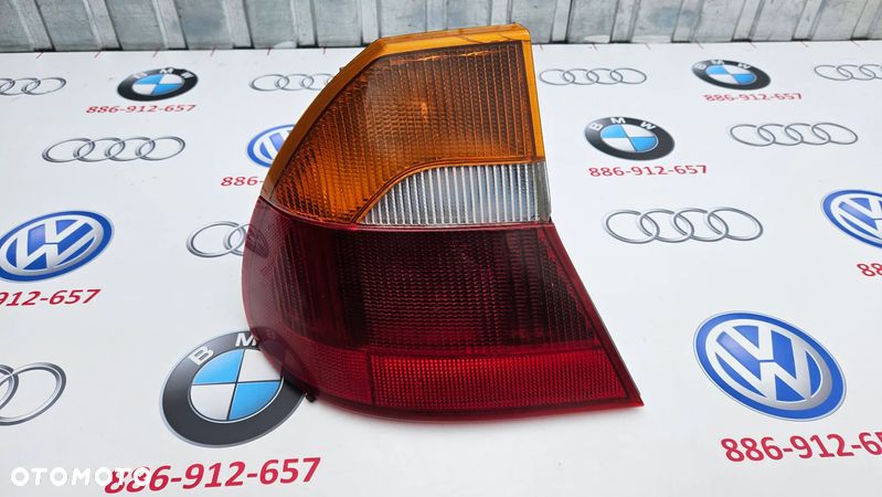 Chrysler 300M Sedan Lampa Tył lewy Tylna Lewa Kompletna Z Żarówkami Europa 58622E - 1