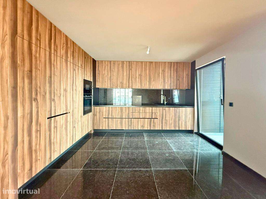 Apartamento T3 de Luxo no Varino 07 com Vista Mar – Funchal-10